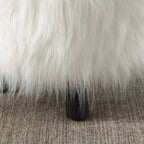 Pouf in pelliccia sintetica bianca a pelo lungo