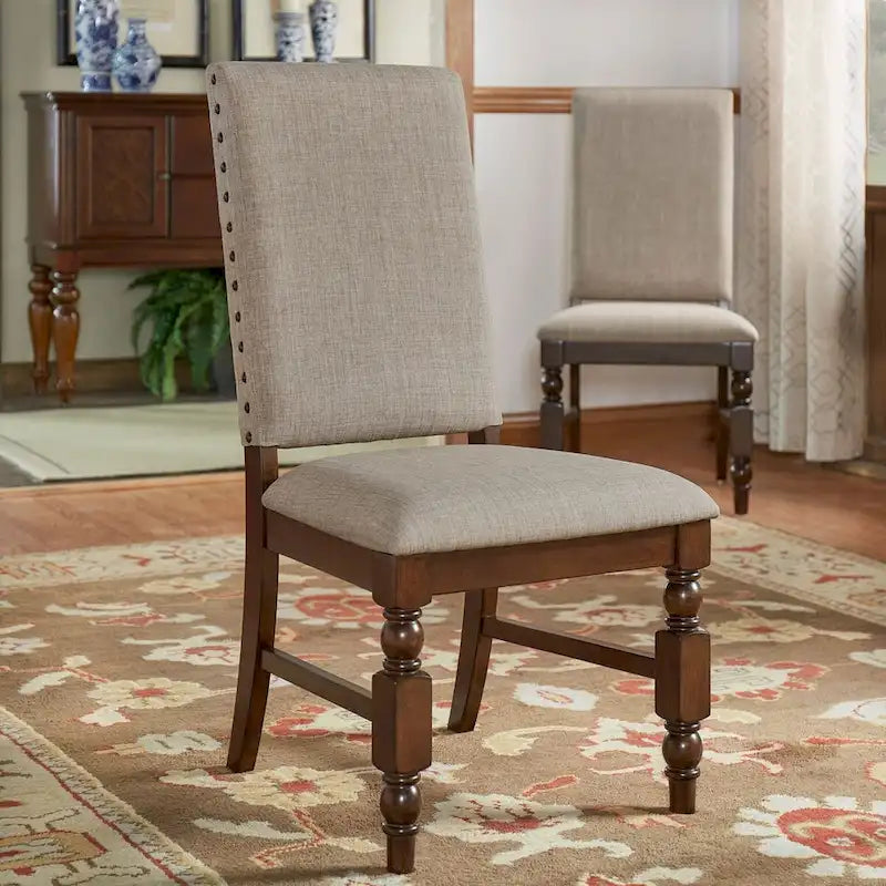 Sedie da pranzo imbottite Flatiron Nailhead (set da 2) di